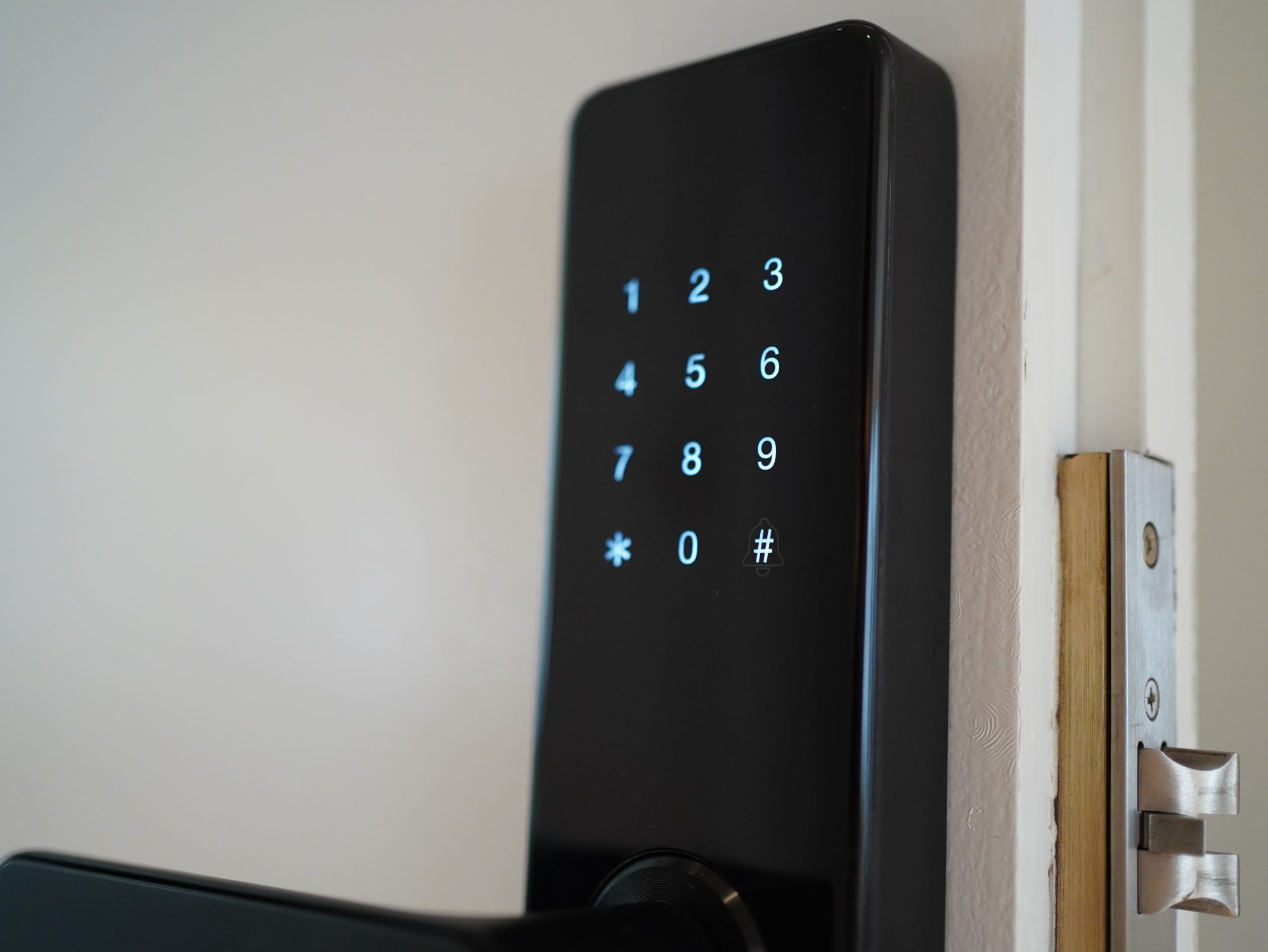 smart door lock
digital door lock