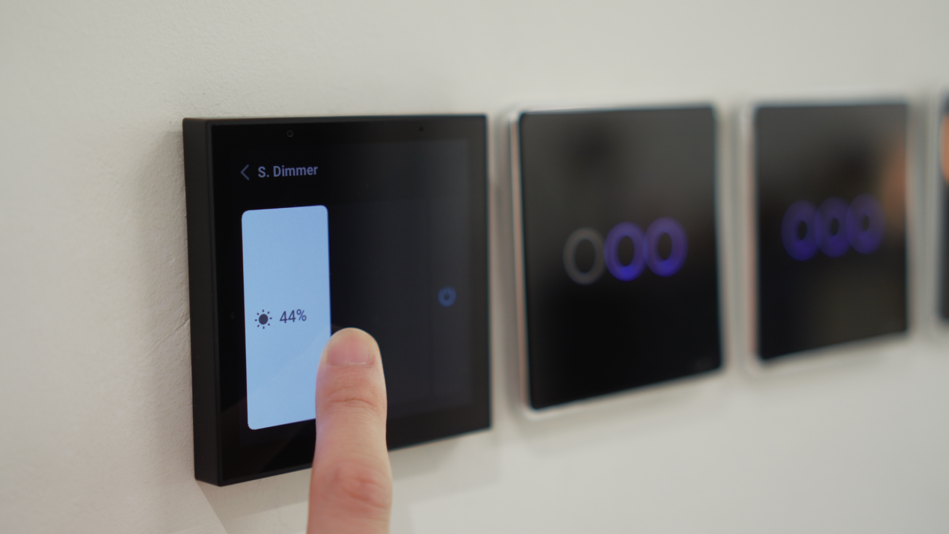 Experience the Future of Home Living with Smart Home Automation